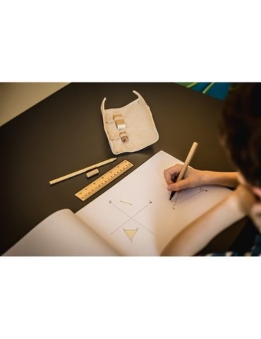 Set scolaire, trousse, crayon, stylo bille, règle, gomme et taille-crayon | Lauren 2