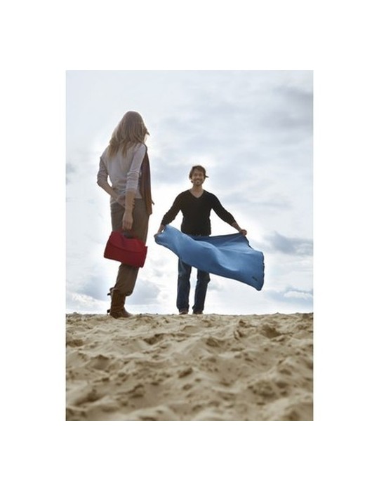 Nappe de pique-nique Matières : feutrine Couleurs : rouge cadeau entreprise pas cher