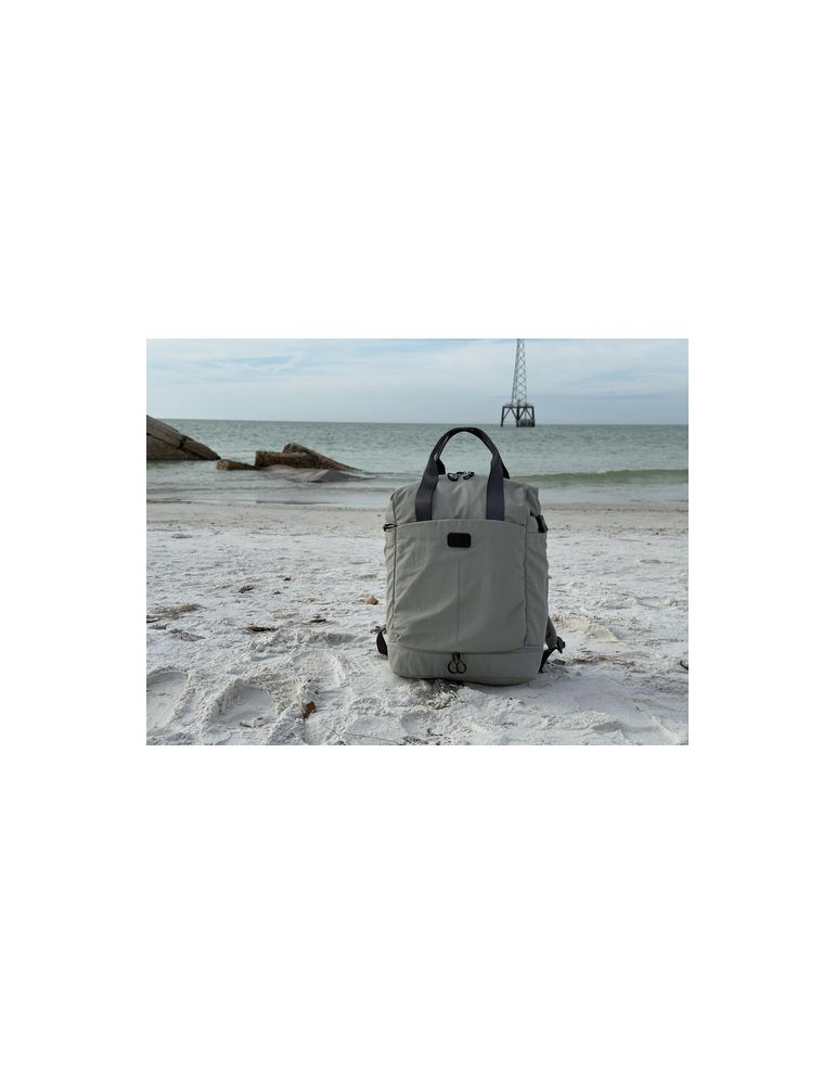 BrandCharger Hauler draagrugtas Couleurs : gris clair Matières : nylon recyclé cadeau entreprise pas cher