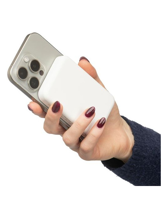 Power bank sans fil en ABS recyclé Miren Matières : ABS recyclé Couleurs : noir goodies entreprise design