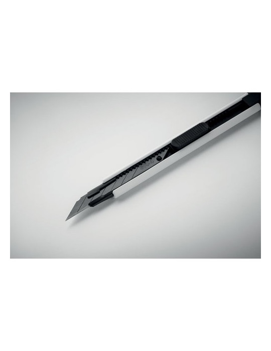 BLADE Petit cutter rétractable Couleurs : blanc objet promo petit budget