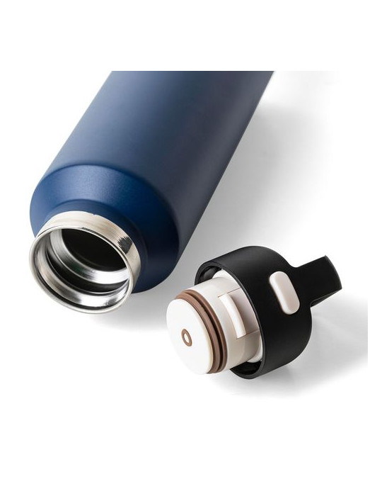 Gourde double paroi de 600 ml en acier inoxydable recyclé Mace Couleurs : noir Matières : acier inoxydable recyclé cadeau client