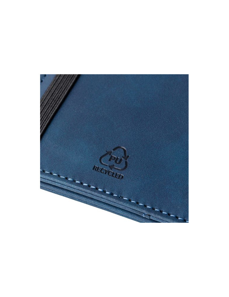 Porte-passeport et étiquette de bagage en PU recyclé Zani Couleurs : noir Matières : PU recyclé objet promotionnel éco-responsab