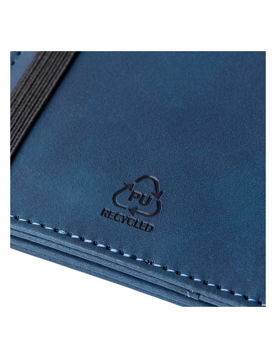 Porte-passeport et étiquette de bagage en PU recyclé Zani Couleurs : noir Matières : PU recyclé objet promotionnel éco-responsab