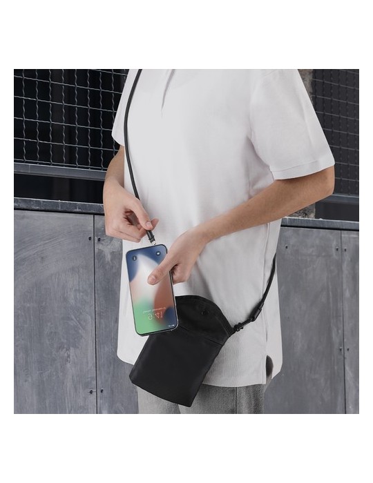 Fourre-Tout Welinton Matières : PET recyclé Couleurs : noir impression haute définition