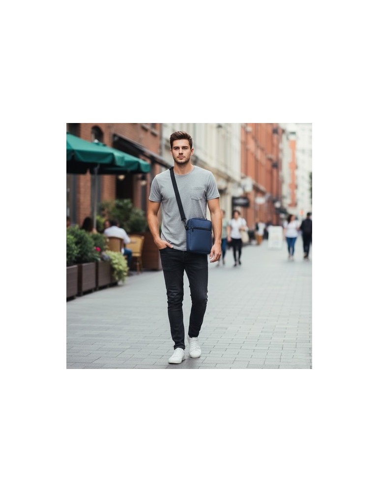 Bandoulière Dibbud Matières : PU Couleurs : noir impression haute définition