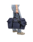 Sac de sport en PU recyclé Mirae Matières : polyester Couleurs : bleu personnalisable avec votre logo