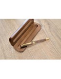 Stylo bille twist en bois de noyer Noa Matières : bois Couleurs : brun marquage laser ultra précis