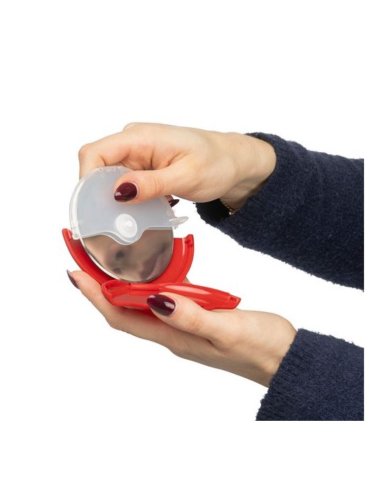 Roulette à pizza en ABS Maurice Matières : acier inoxydable Couleurs : bleu cobalt accessoire événementiel unique