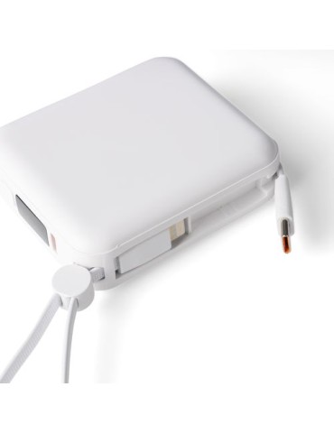 Power bank en ABS recyclé Jona Matières : Polycarbonate (PC) Couleurs : noir cadeau client original