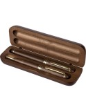 Coffret de stylos en bois de noyer Adelina Matières : bois Couleurs : brun personnalisable avec votre logo