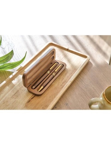 Coffret de stylos en bois de noyer Adelina Matières : bois Couleurs : brun livraison express 24h 48h
