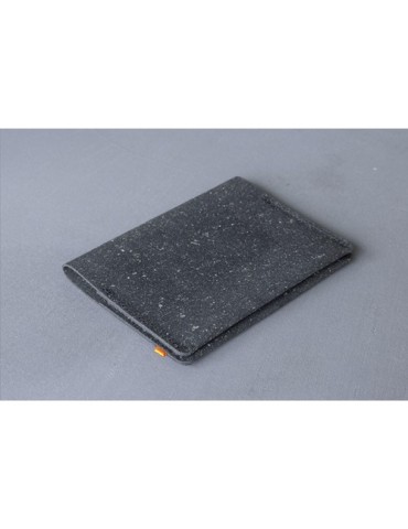 Recycled Leather Passport Holder étui à passeport