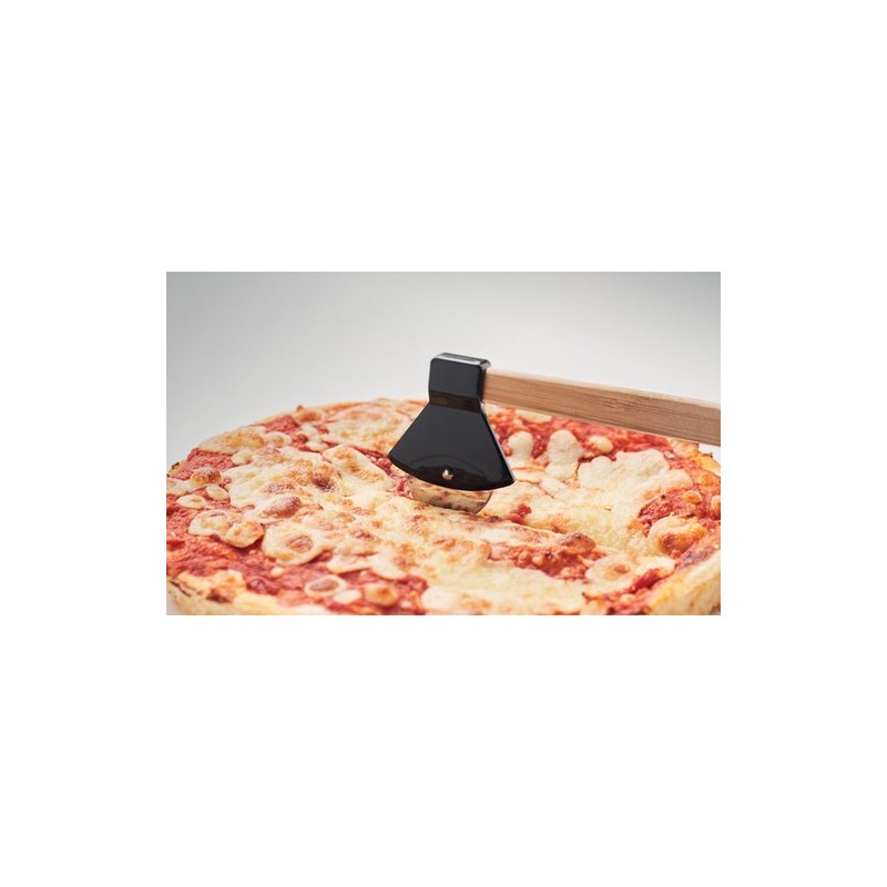 Coupe-pizza personnalisée en bambou avec manche - Ustensile de cuisine ZAZA Matières : bambou Couleurs : noir impression haute d