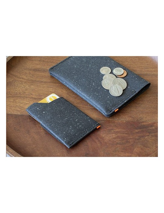 Recycled Leather Cardholder porte-cartes