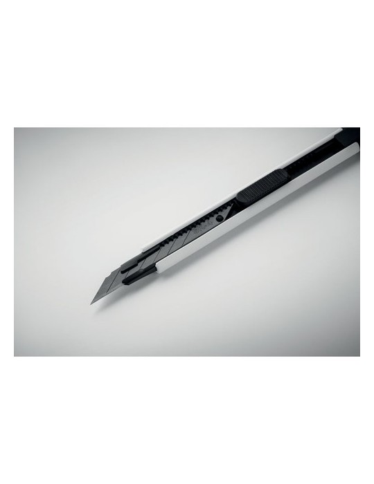 BLADE Petit cutter rétractable