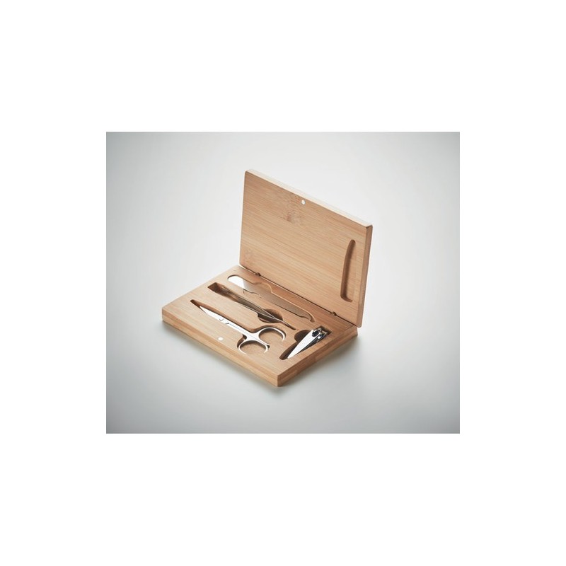 Set de manucure personnalisable élégant et précis pas cher - SEWA Matières : bambou Couleurs : bois livraison express 24h 48h