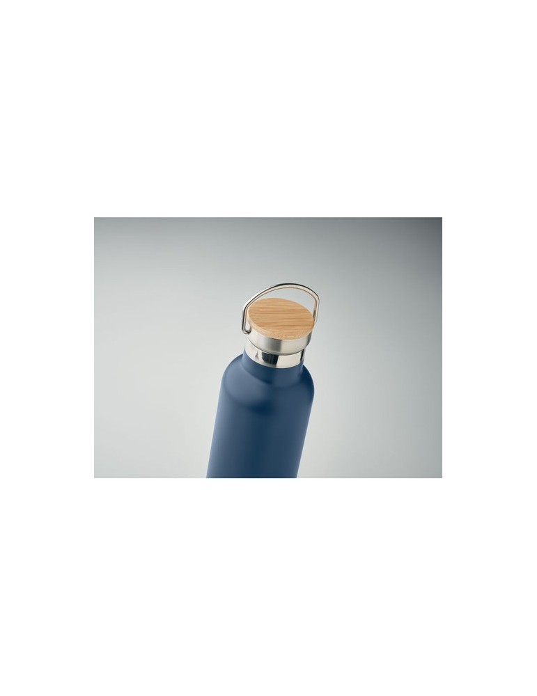 Bouteille Isotherme Personnalisée de 750ml Idéale comme cadeau pas cher Helsinki