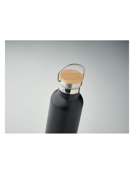 Bouteille Isotherme Personnalisée de 750ml Idéale comme cadeau pas cher Helsinki