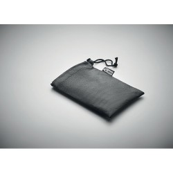Serviette de sport  en RPET personnalisée TUKO Matières : PET recyclé Couleurs : noir impression logo haute qualité