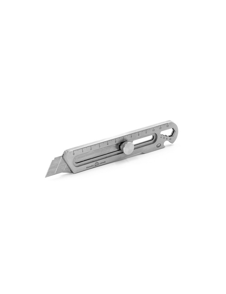 Cutter, règle, décapsuleur, clé à vis | Muireann