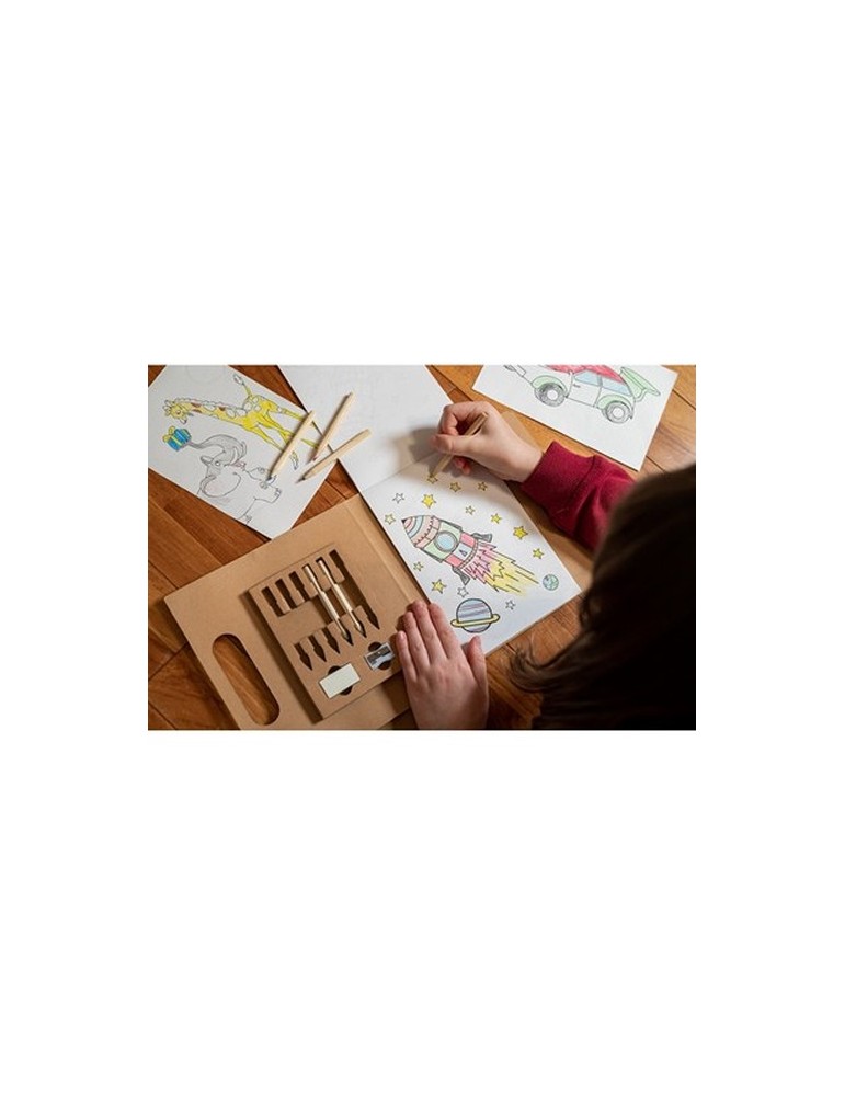 Set à dessin, crayons de couleur, taille-crayon, gomme | Legend