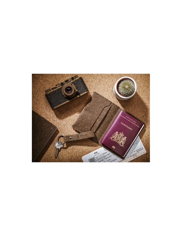 Recycled Leather Passport Holder étui à passeport