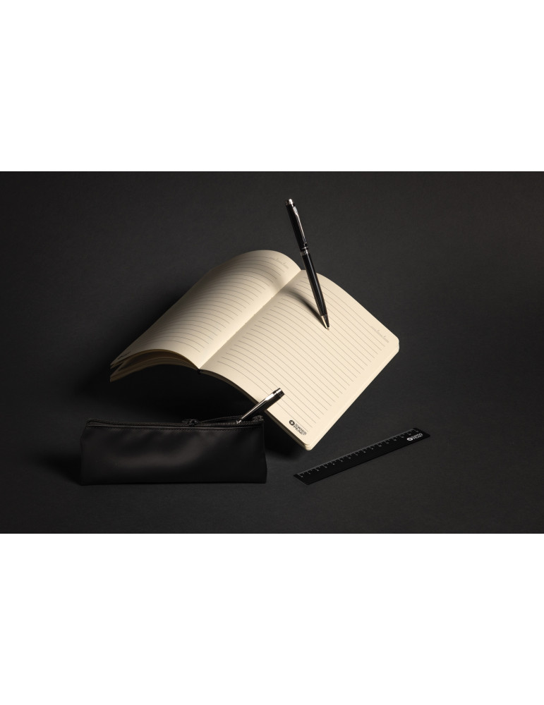 Ensemble bureau publicitaire Swiss Peak Oslo RCS