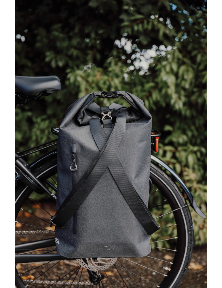 Sac à vélo imperméable 25L Nordic Drift Trail RCS personnalisable
