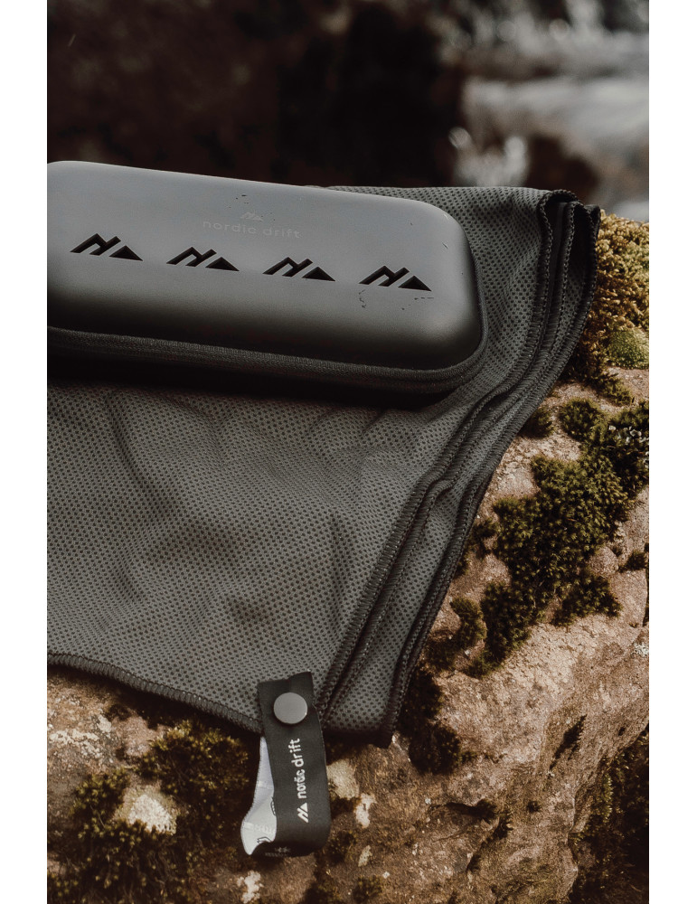 Serviette rafraichissante Nordic Drift GRS Aero personnalisable