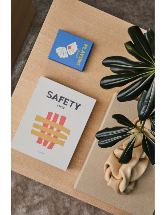 Jeu de cartes Vinga édition table basse personnalisable