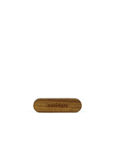 Parfum de voiture Vinga Nordic support acacia FSC personnalisable 2