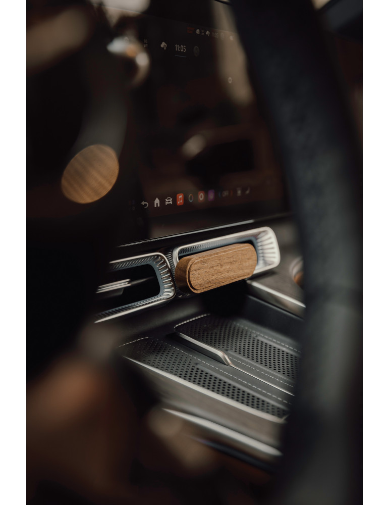 Parfum de voiture Vinga Nordic support acacia FSC personnalisable