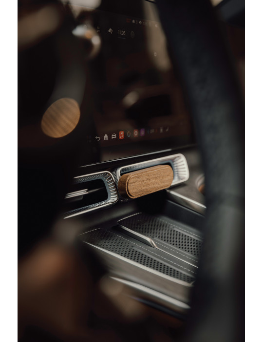 Parfum de voiture Vinga Nordic support acacia FSC personnalisable