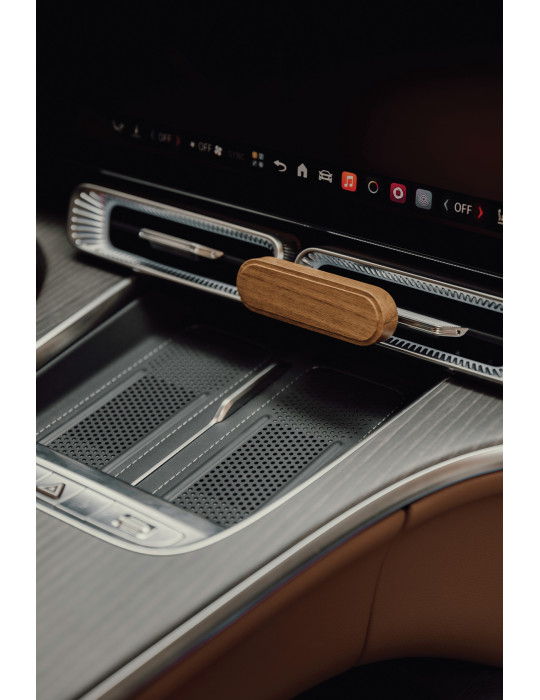 Parfum de voiture Vinga Nordic support acacia FSC personnalisable