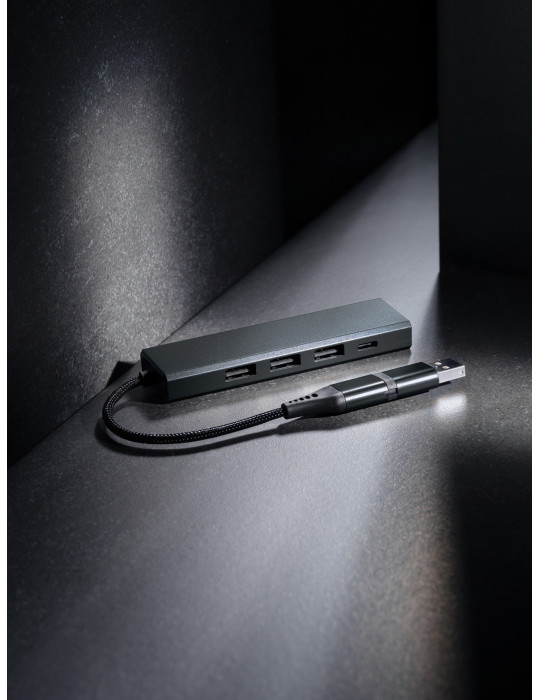 Hub Terra trois USB-A et un USB-C en aluminium RCS personnalisable