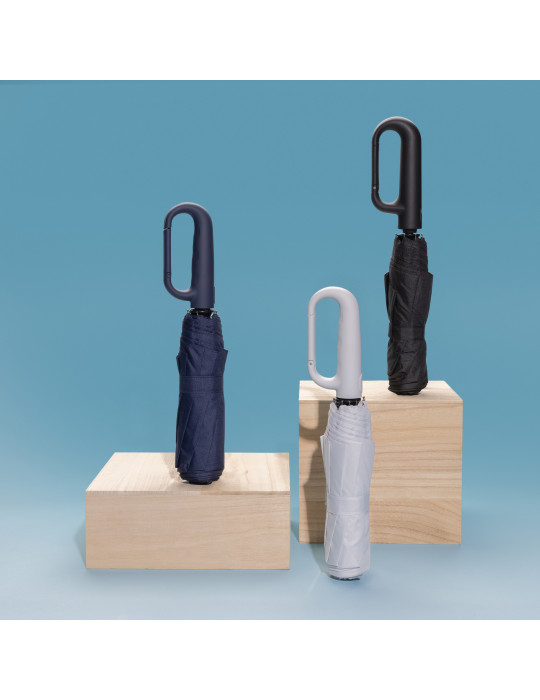 Parapluie Yara 21 pouces avec poignée mousqueton AWARE personnalisable
