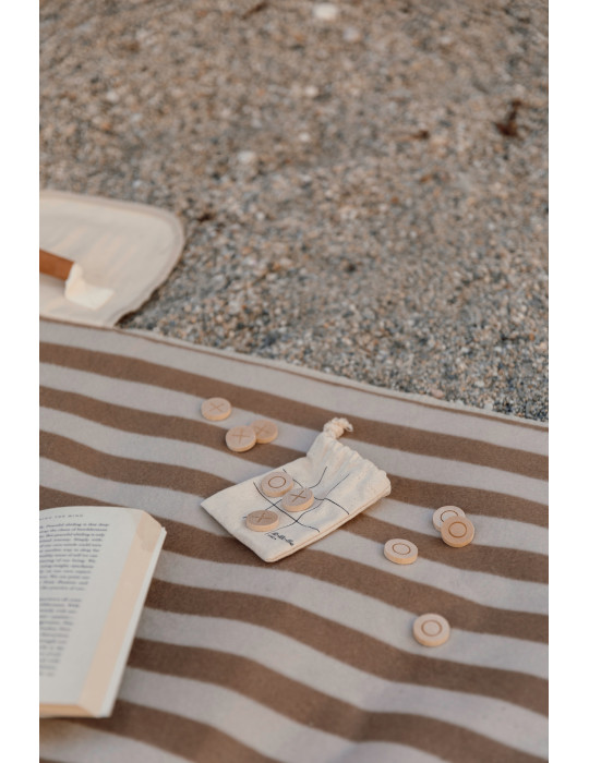Jeu de morpion Vinga en pin FSC avec pochette personnalisable