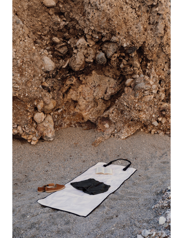 Tapis de plage Vinga Volonne toile recyclée AWARE personnalisable