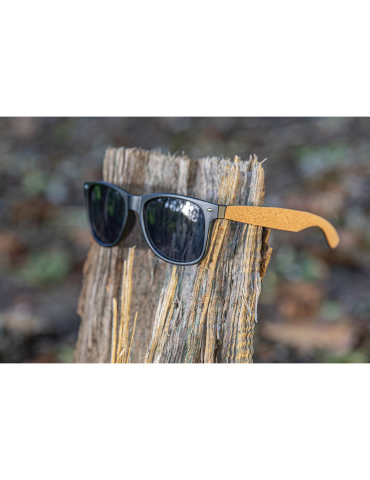 Lunettes soleil en PC recyclé GRS et liège personnalisables