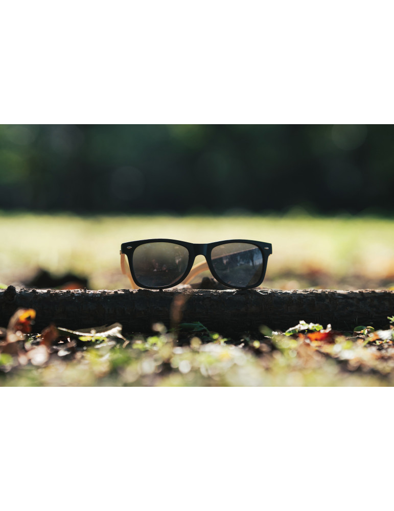 Lunettes soleil bambou et plastique RCS personnalisables