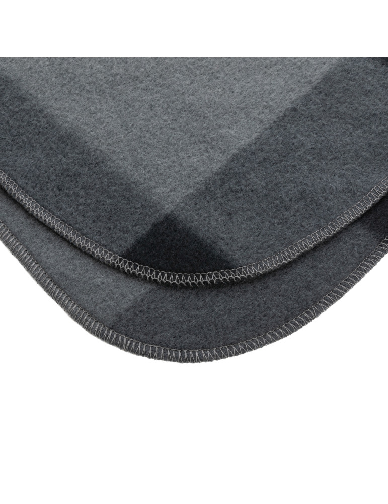 Plaid polaire à carreaux 127 × 152 cm personnalisable