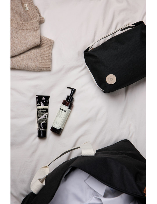 Trousse toilette Vinga Sortino cinq litres à suspendre RCS personnalisable