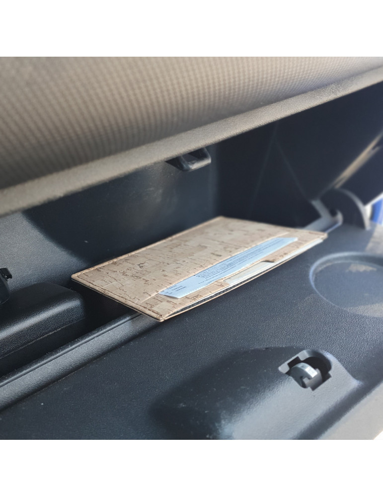 Porte-carte grise en liège avec embossage