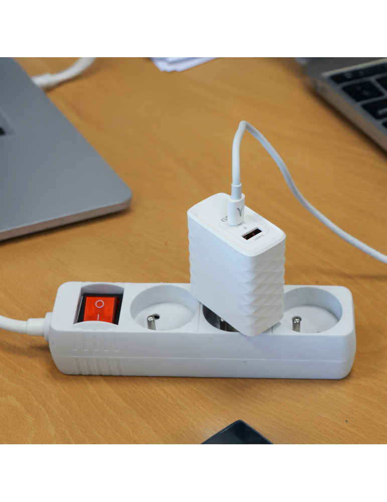 Pack chargeur GaN 67 W et câble USB-C personnalisable