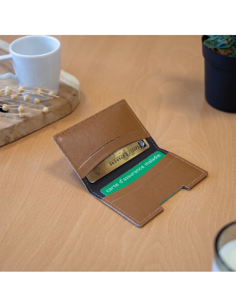 Porte-cartes folio marron en simili-cuir personnalisé