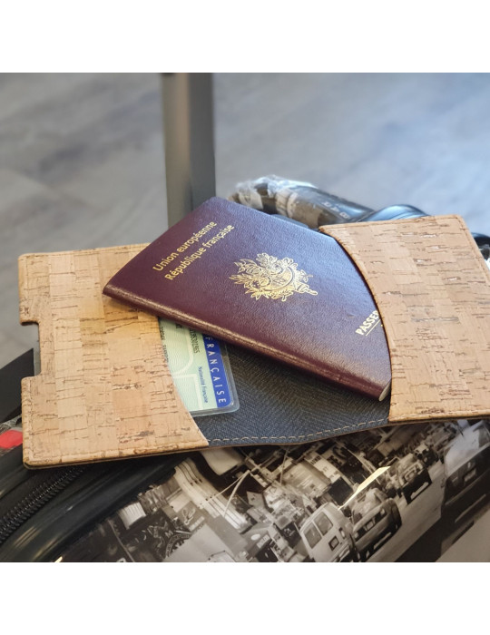 Porte-passeport et étui voiture en liège