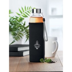 Bouteille en verre  personnalisée - UTAH TEA Matières : verre Couleurs : noir goodies publicitaire événementiel