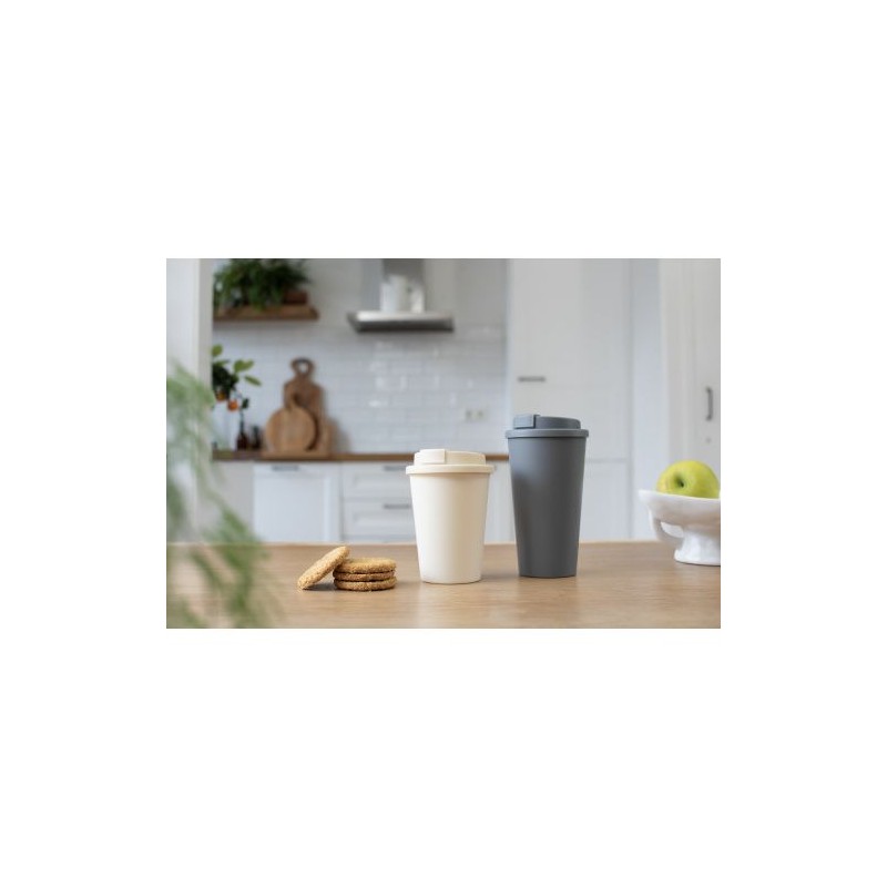 Mug incassable double paroi de 350 ml en plastique PP - Gabriela Matières : silicone Couleurs : bleu marine goodies publicitaire