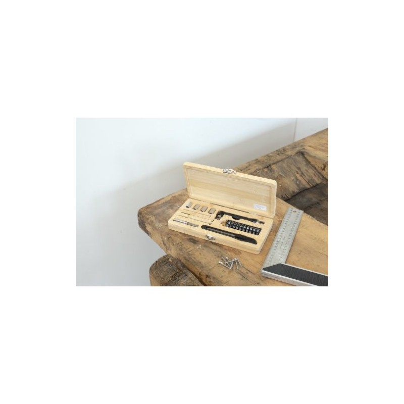 Boîte à outils  de 27 pièces en bambou Elmar Matières : acier inoxydable Couleurs : brun marquage laser ultra précis